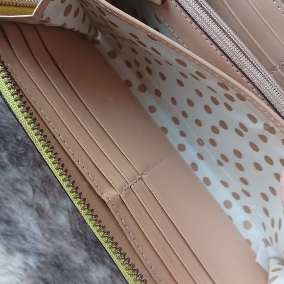 Kate Spade wallet - Picture 13 of 16